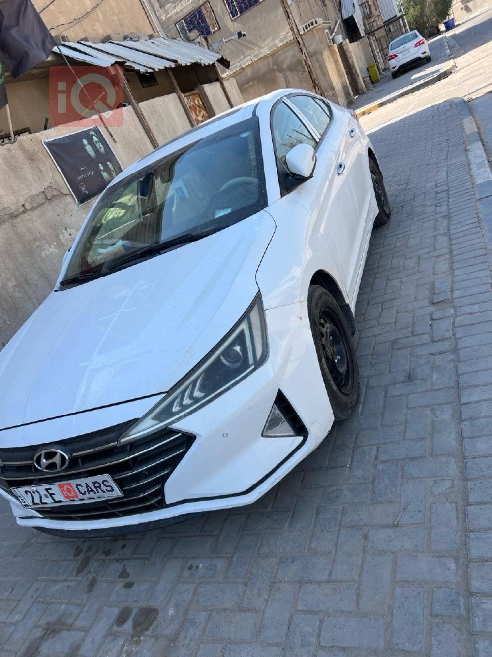 هيونداي النترا